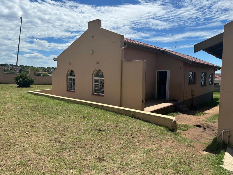 4 Bedroom Property for Sale in Mthata Eastern Cape